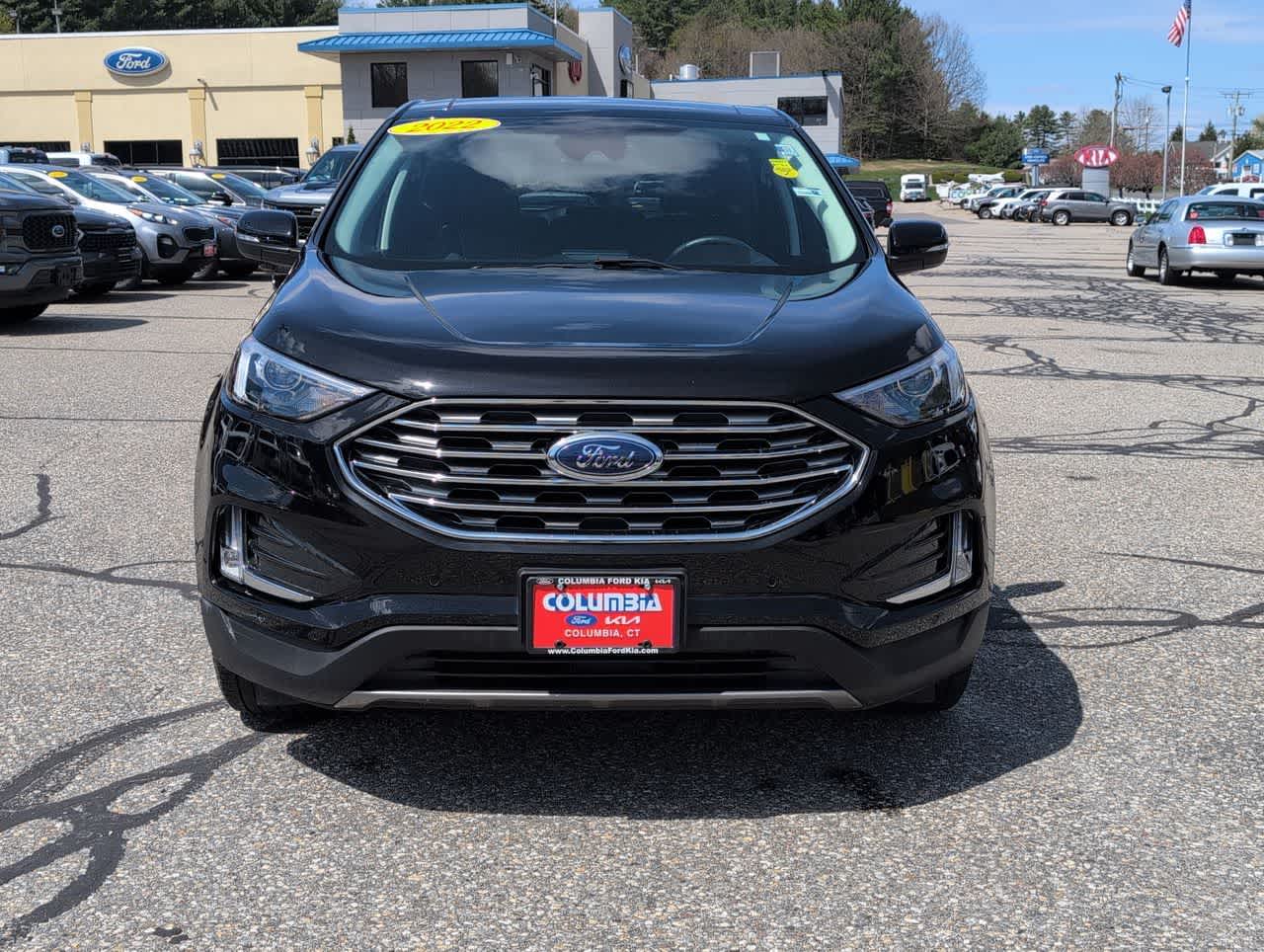 2022 Ford Edge Titanium photo 3