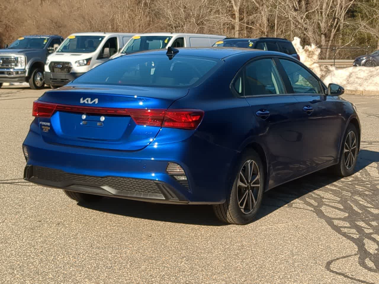 2023 Kia Forte LXS photo 2