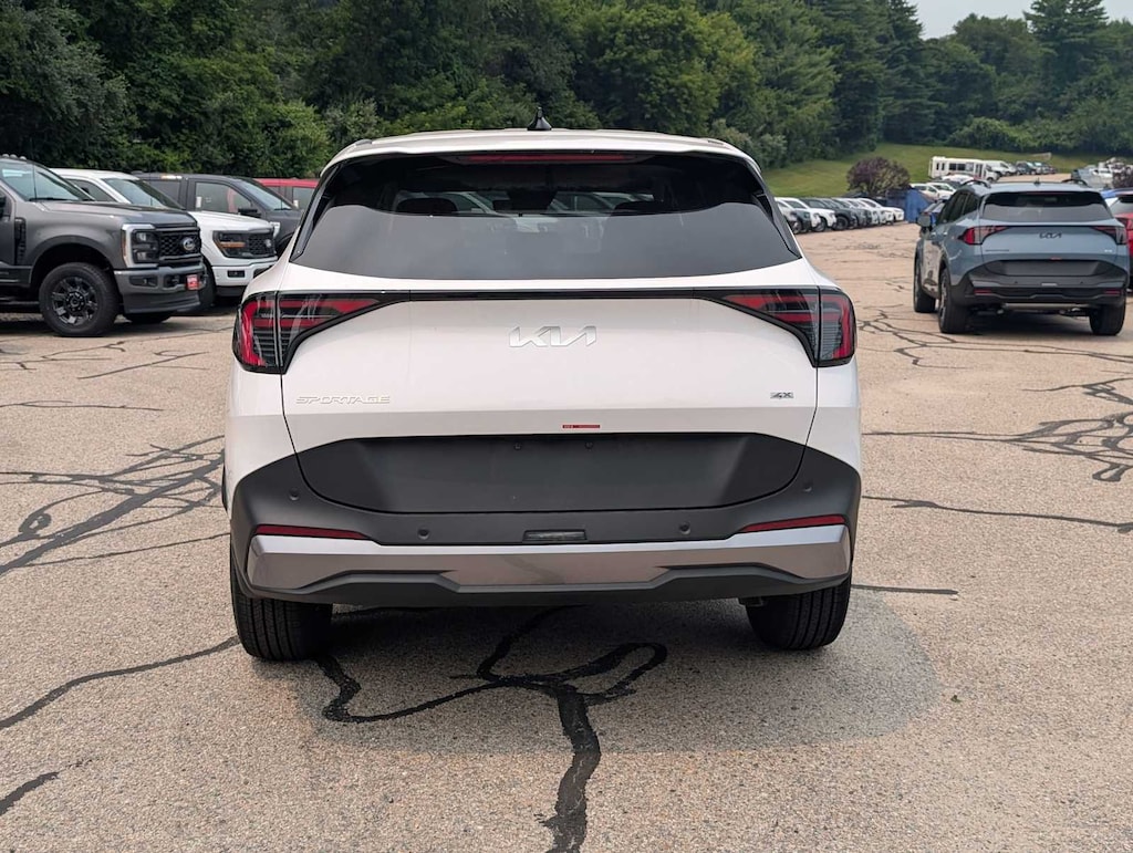 New 2026 Kia Sportage LX SUV