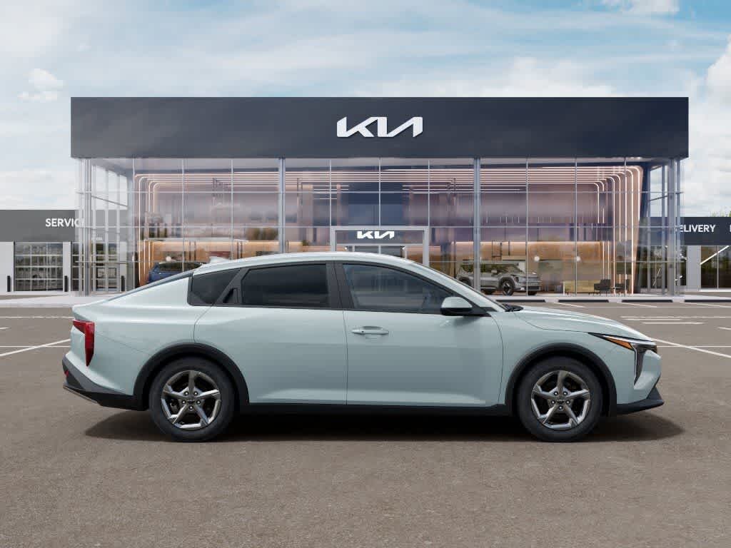 New 2026 Kia K4 LXS Sedan
