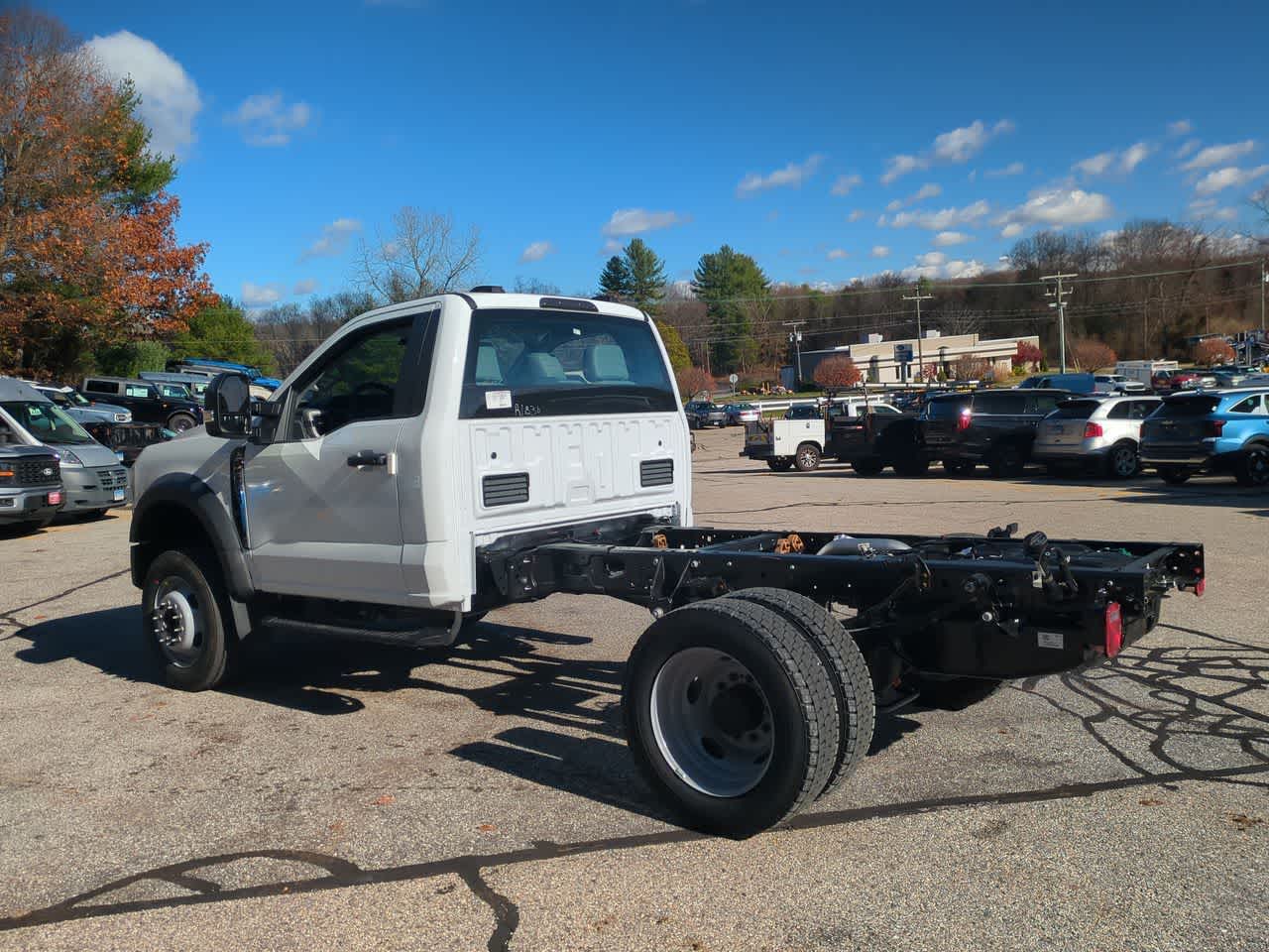 2026 Ford F-550 Super Duty Chassis Cab XL - Photo 5