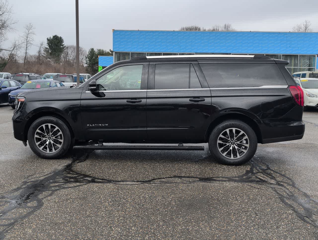 2025 Ford Expedition Max Platinum photo 5