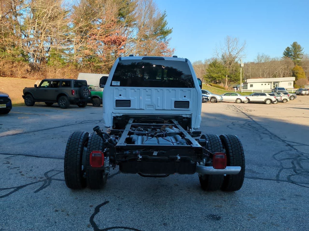 New 2026 Ford Super Duty F-550 DRW