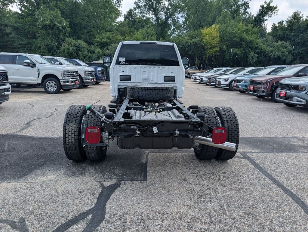 New 2026 Ford F-550SD XLT Chassis