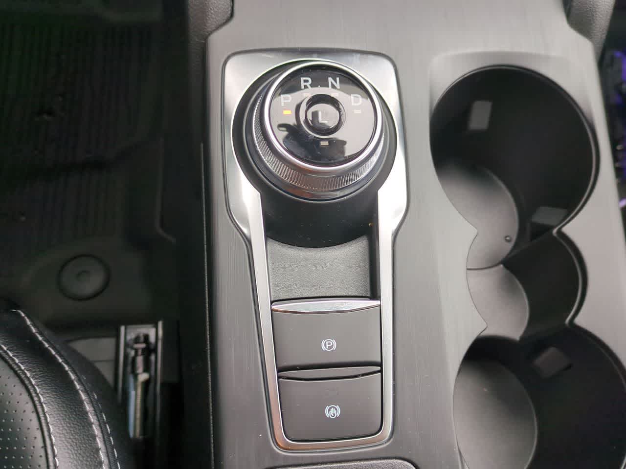 2025 Ford Escape Plug-in hybrid PHEV - Photo 19