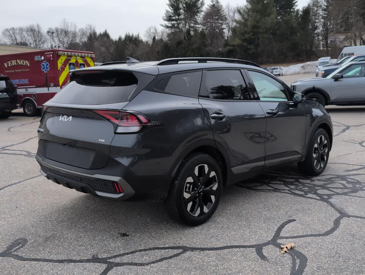 2023 Kia Sportage X-Line photo 2