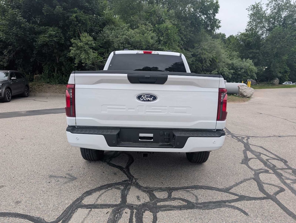 New 2026 Ford F-150 STX 4WD Supercrew 5.5 Box Truck