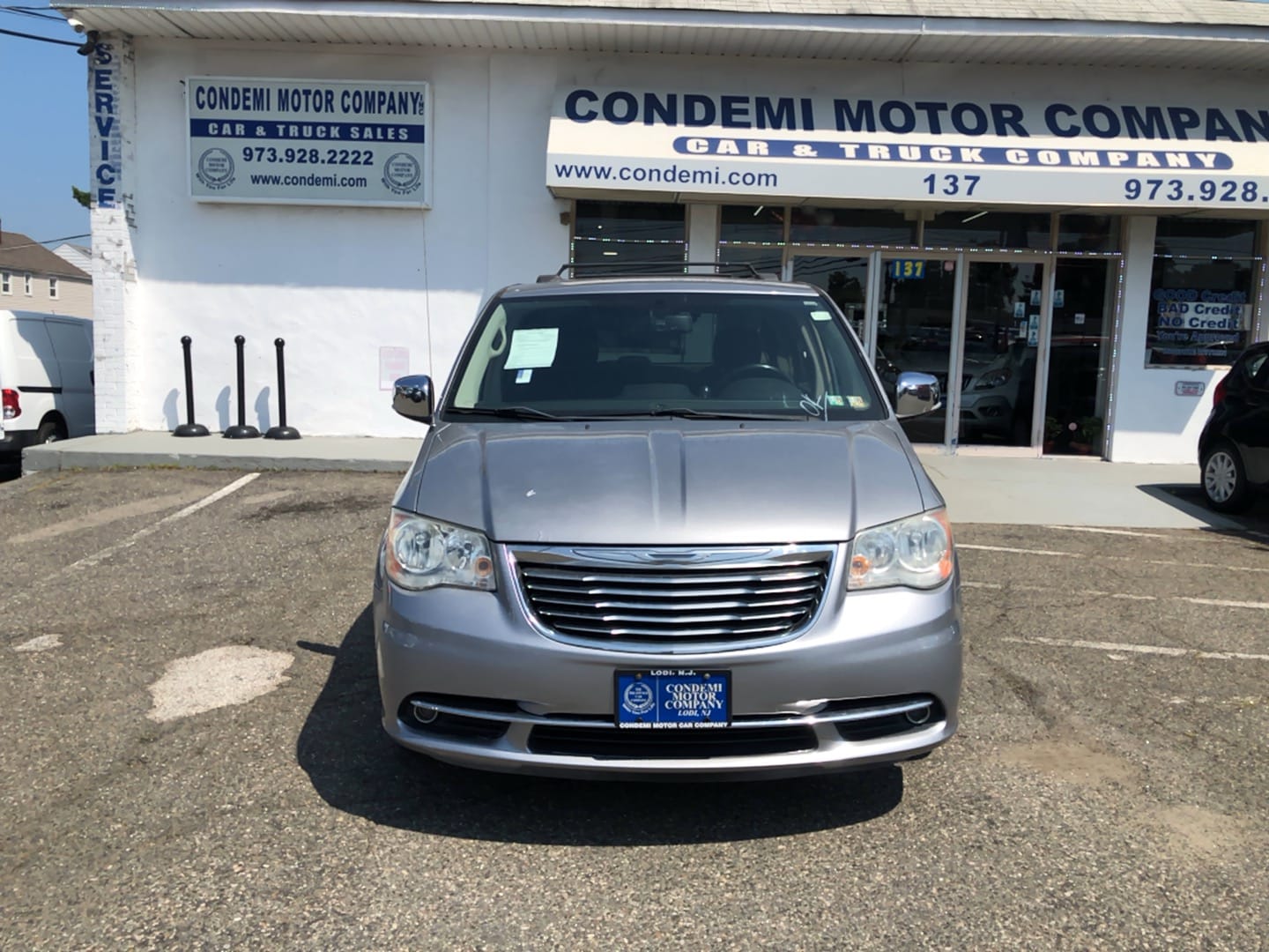 Used 2014 Chrysler Town & Country Touring-L with VIN 2C4RC1CG9ER192240 for sale in Lodi, NJ