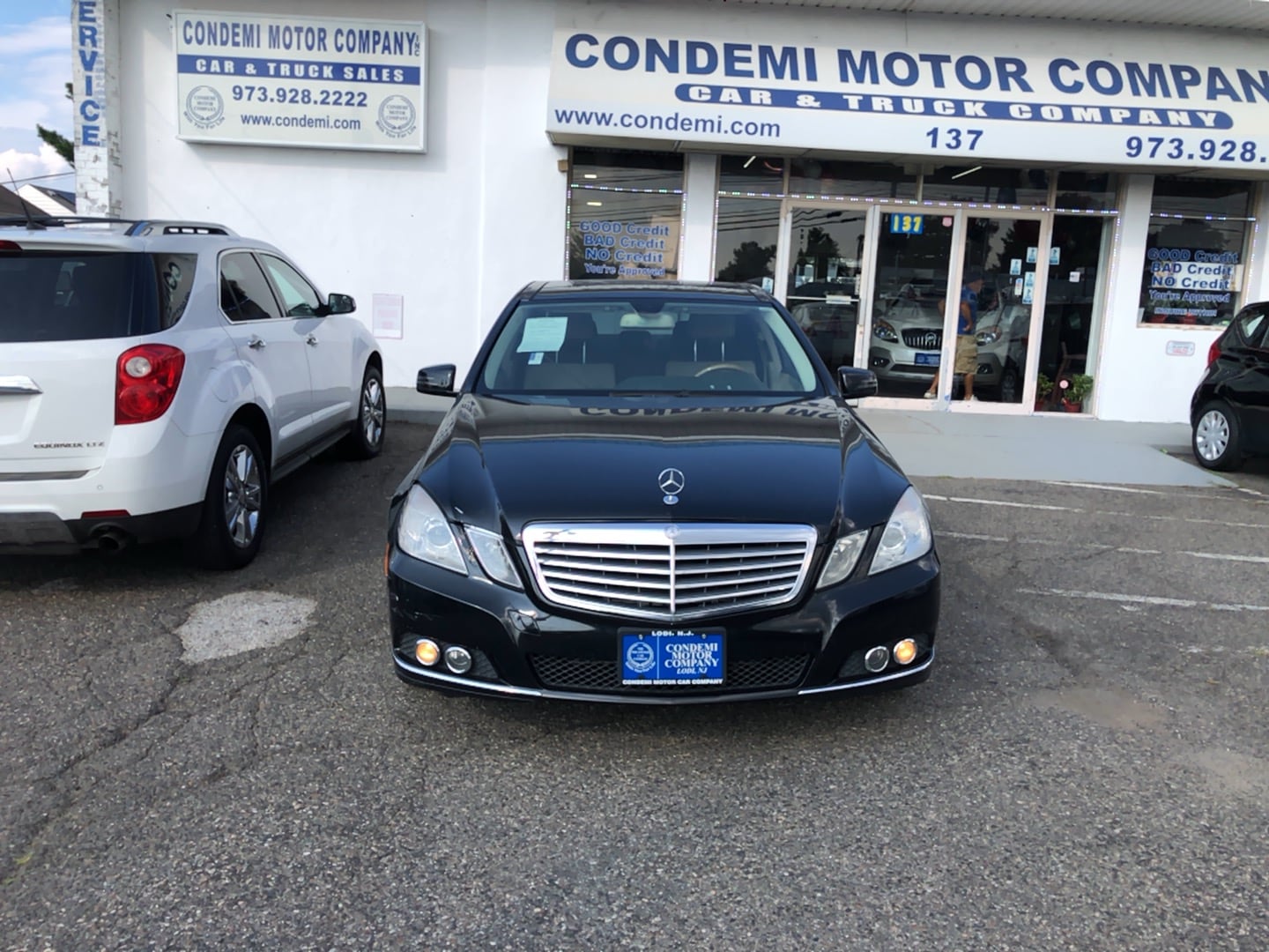 Used 2009 Mercedes-Benz S-Class S550 with VIN WDDNG86X29A240734 for sale in Lodi, NJ