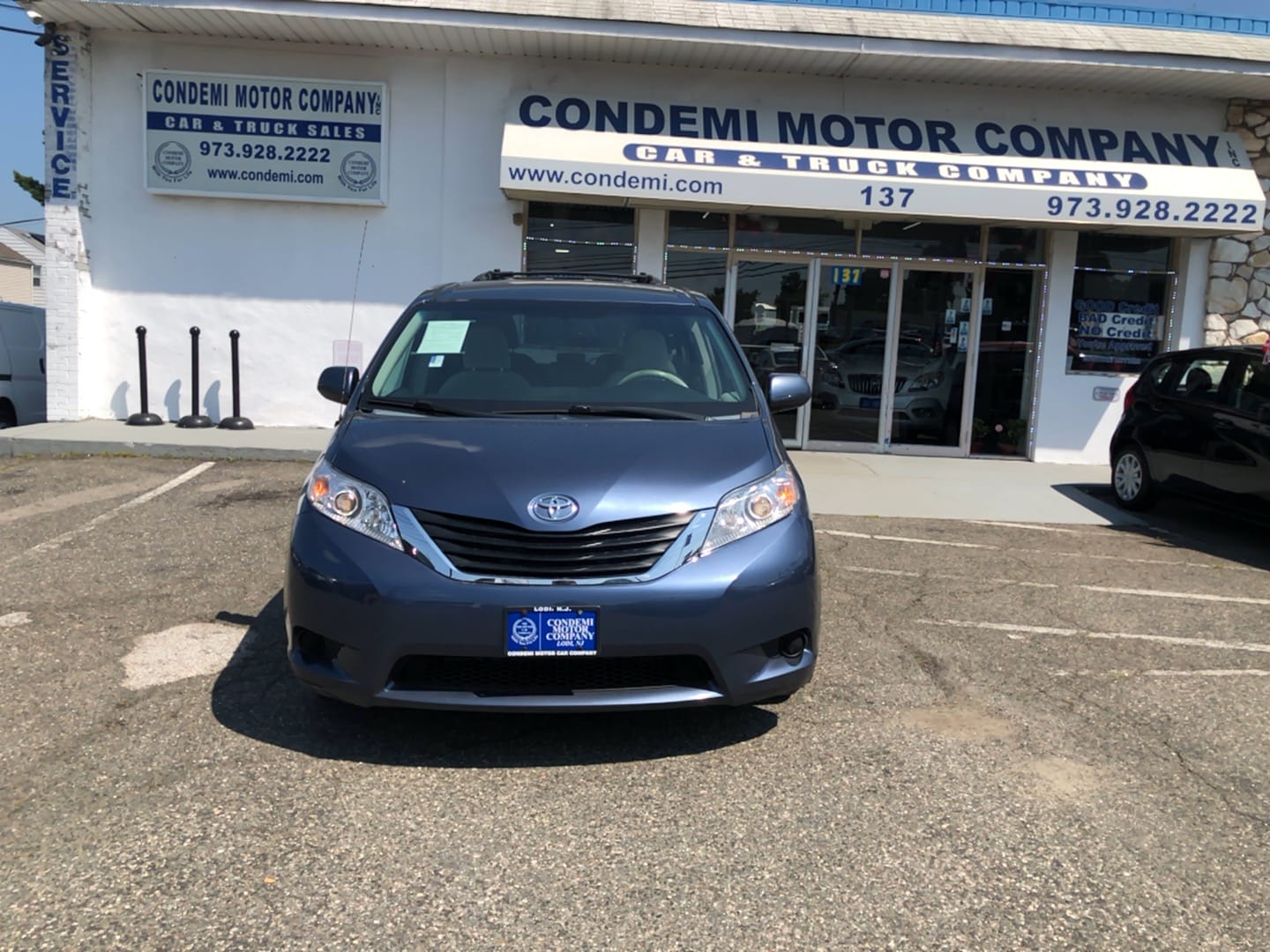 Used 2013 Toyota Sienna LE with VIN 5TDKK3DC7DS372592 for sale in Lodi, NJ