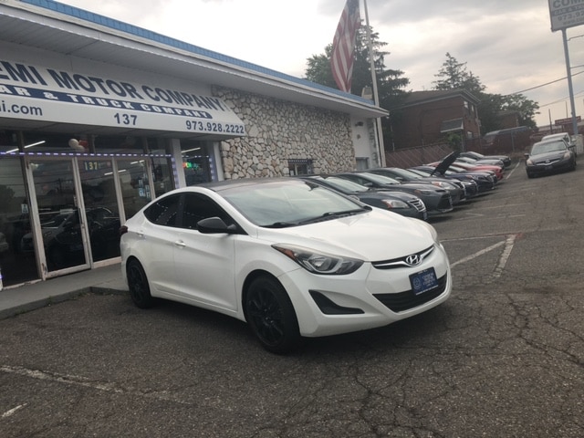 Used 2014 Hyundai Elantra SE with VIN 5NPDH4AE7EH486926 for sale in Lodi, NJ