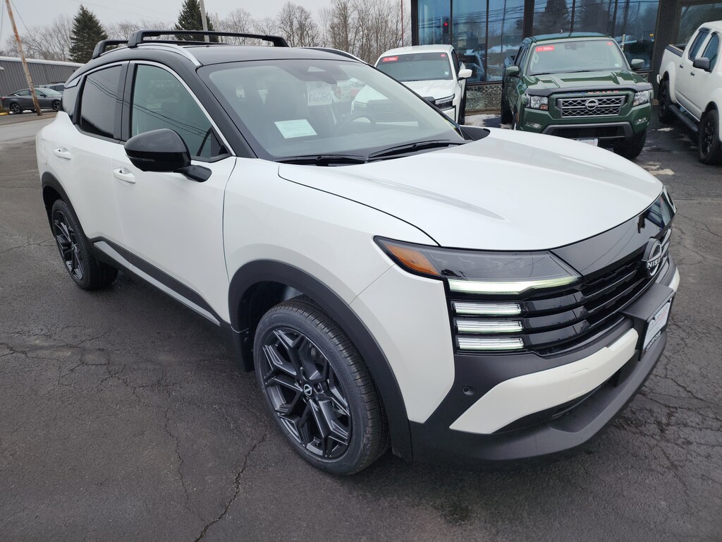 New 2026 Nissan Kicks SR SUV