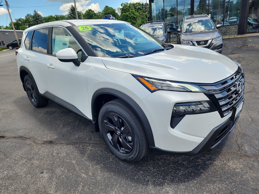 New 2026 Nissan Rogue SV SUV