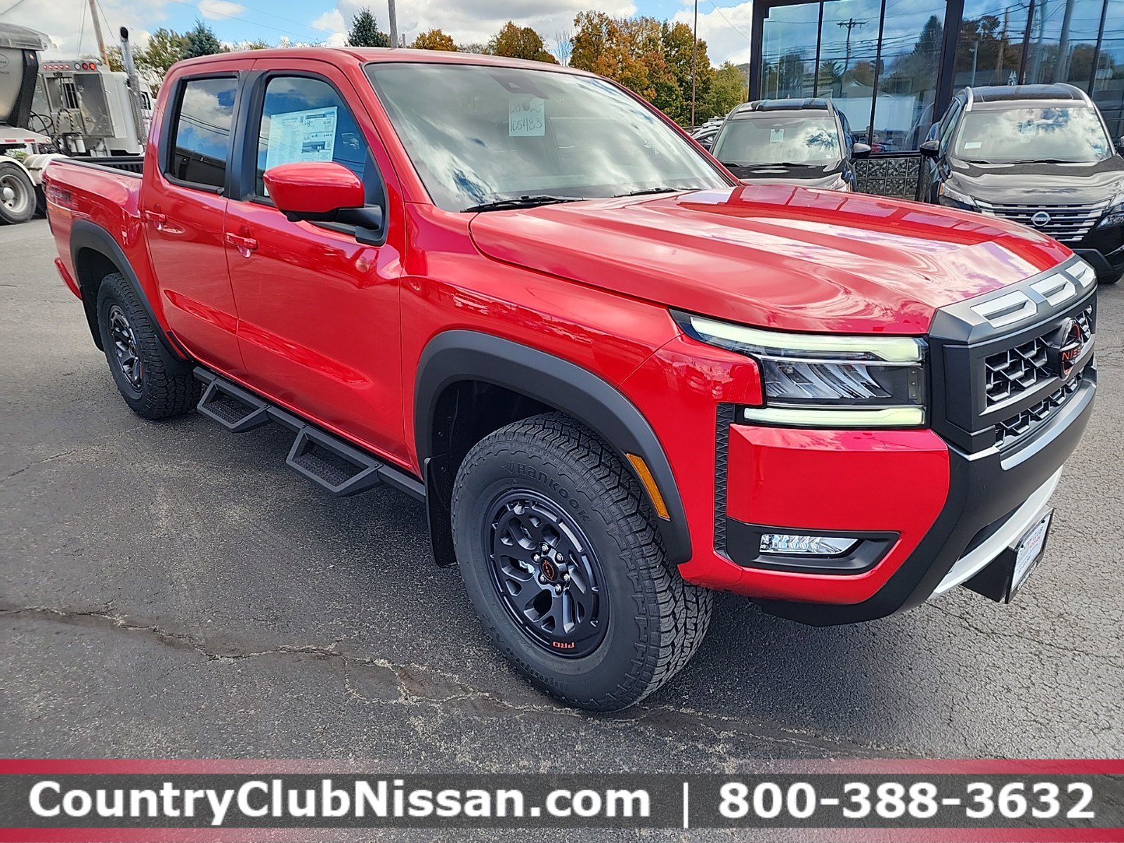 2025 Nissan Frontier PRO-4X photo 2