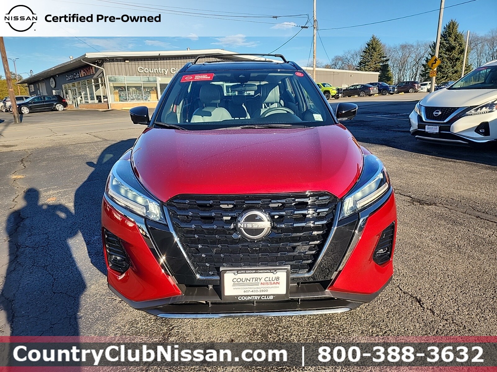 2023 Nissan Kicks SR photo 3