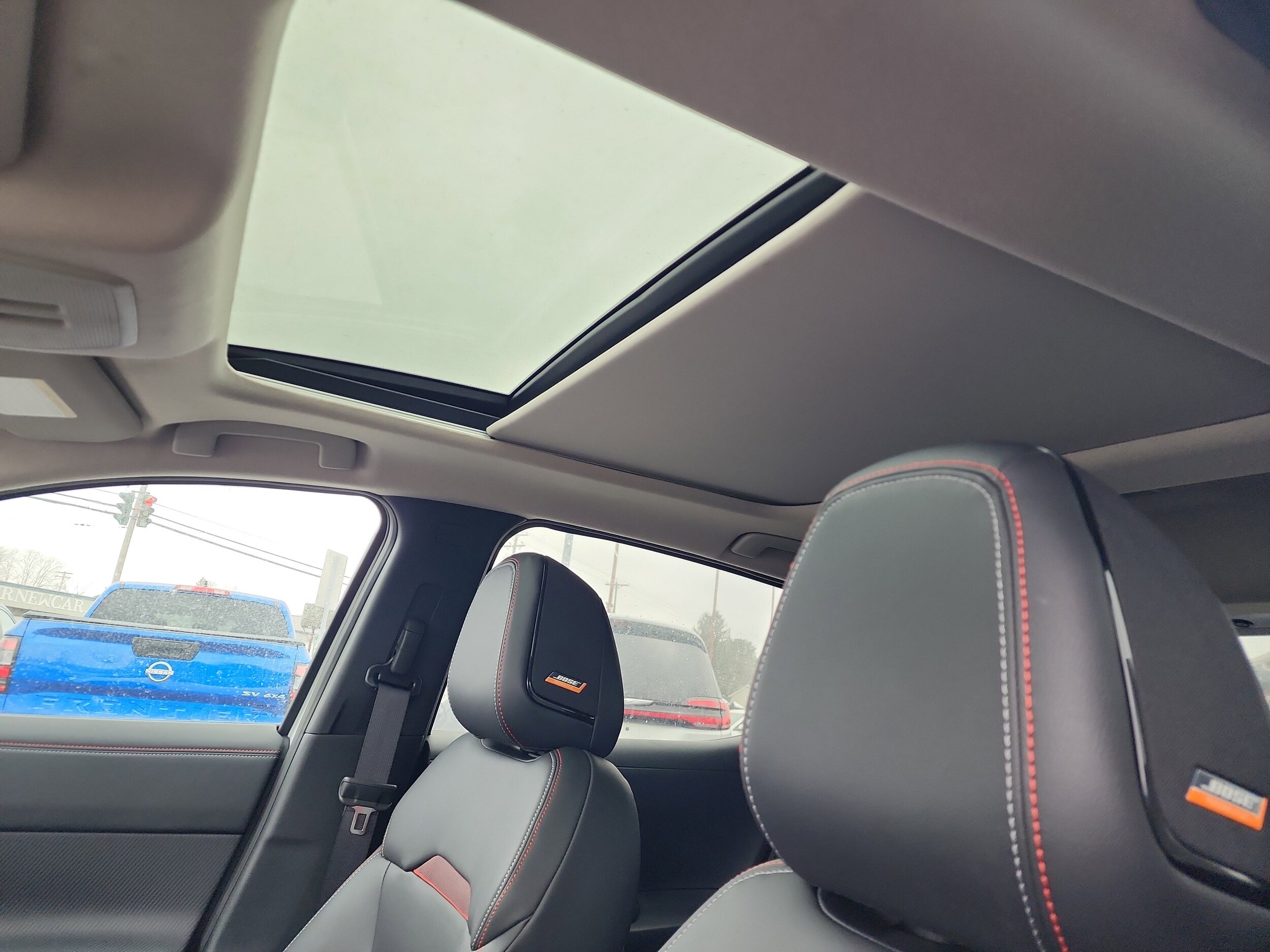 2026 Nissan KICKS SR AWD - Photo 12