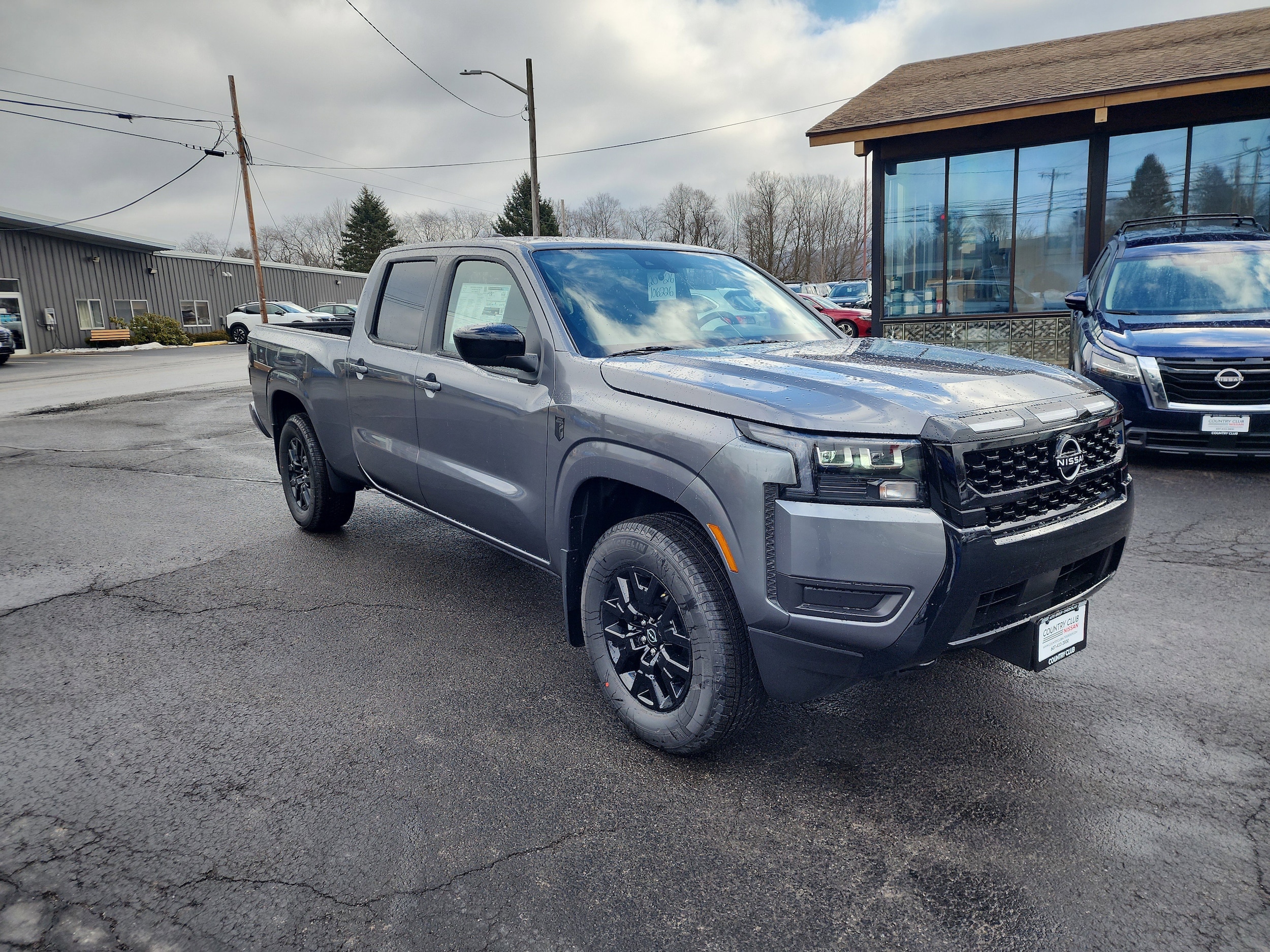 2026 Nissan Frontier SV's photo