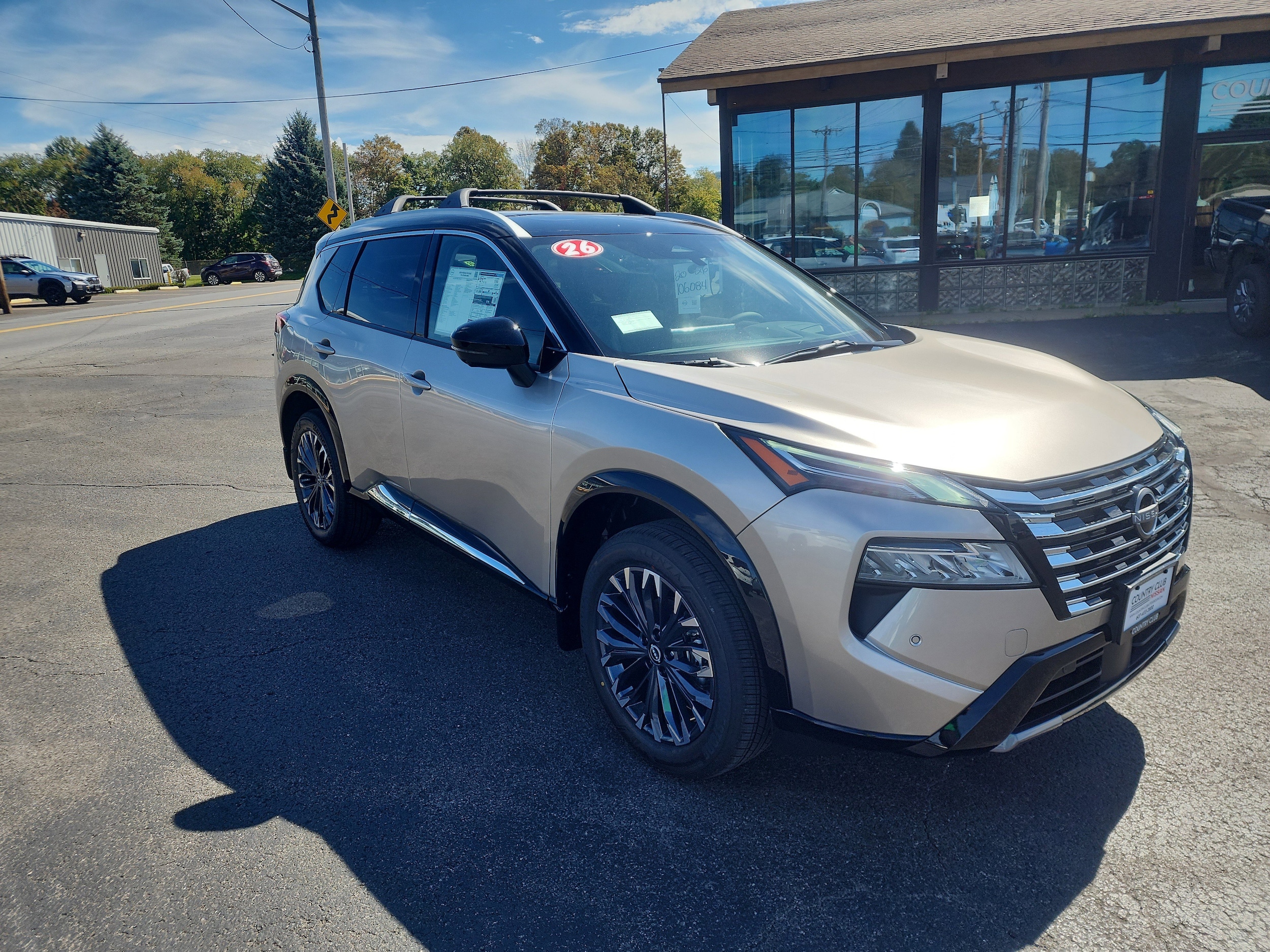 2026 Nissan Rogue Platinum's photo