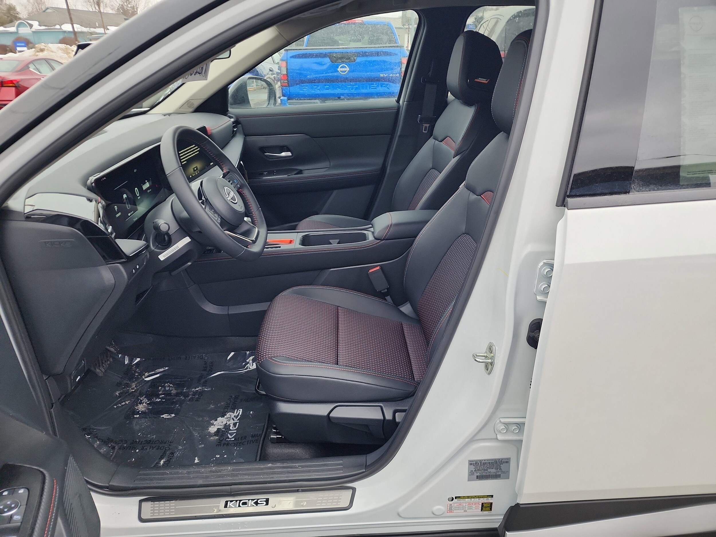 2026 Nissan KICKS SR AWD - Photo 11