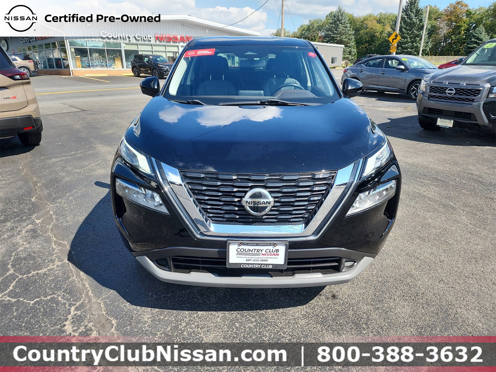 2021 Nissan Rogue SV photo 2