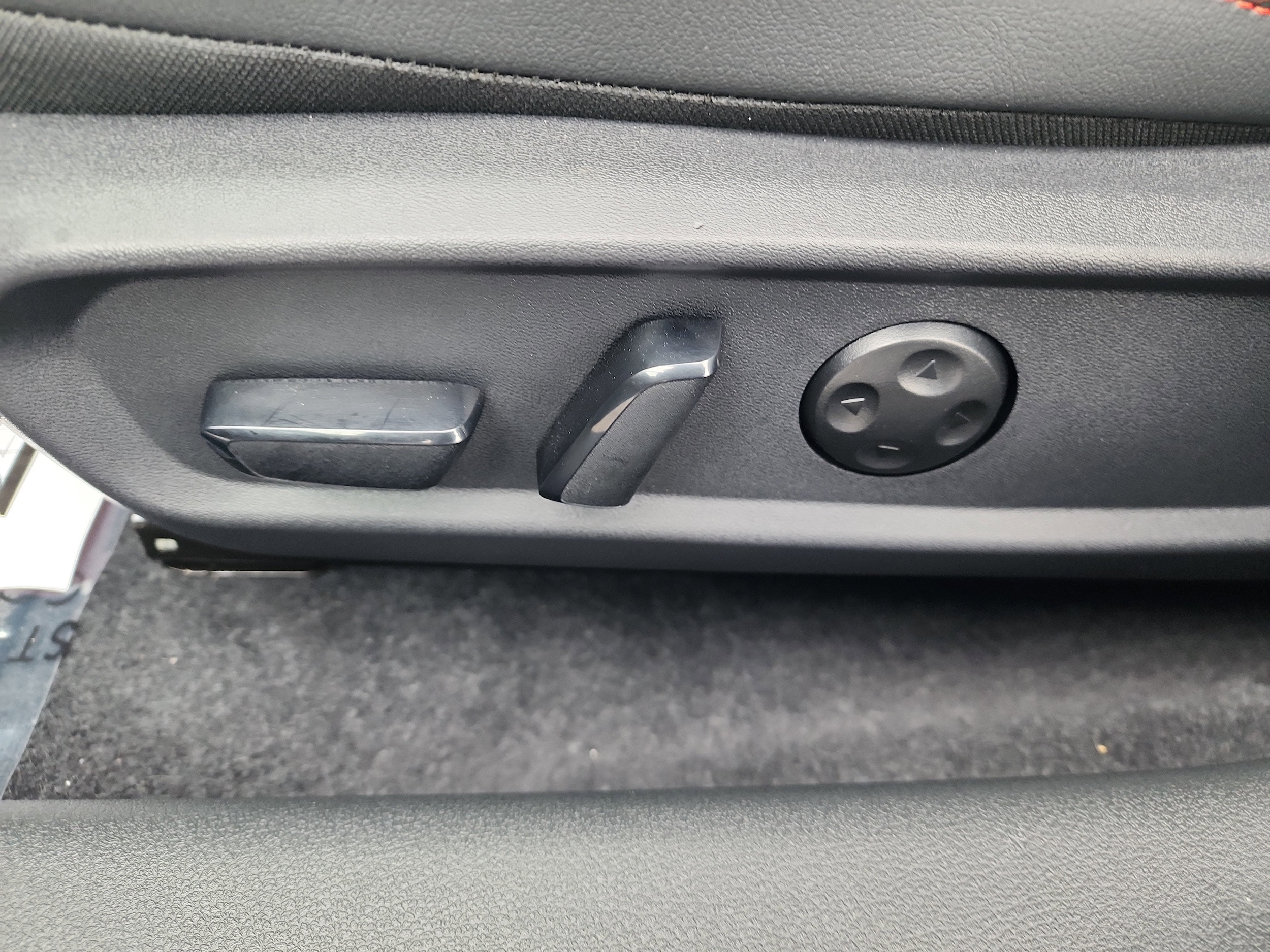 2026 Nissan Sentra SR - Photo 12