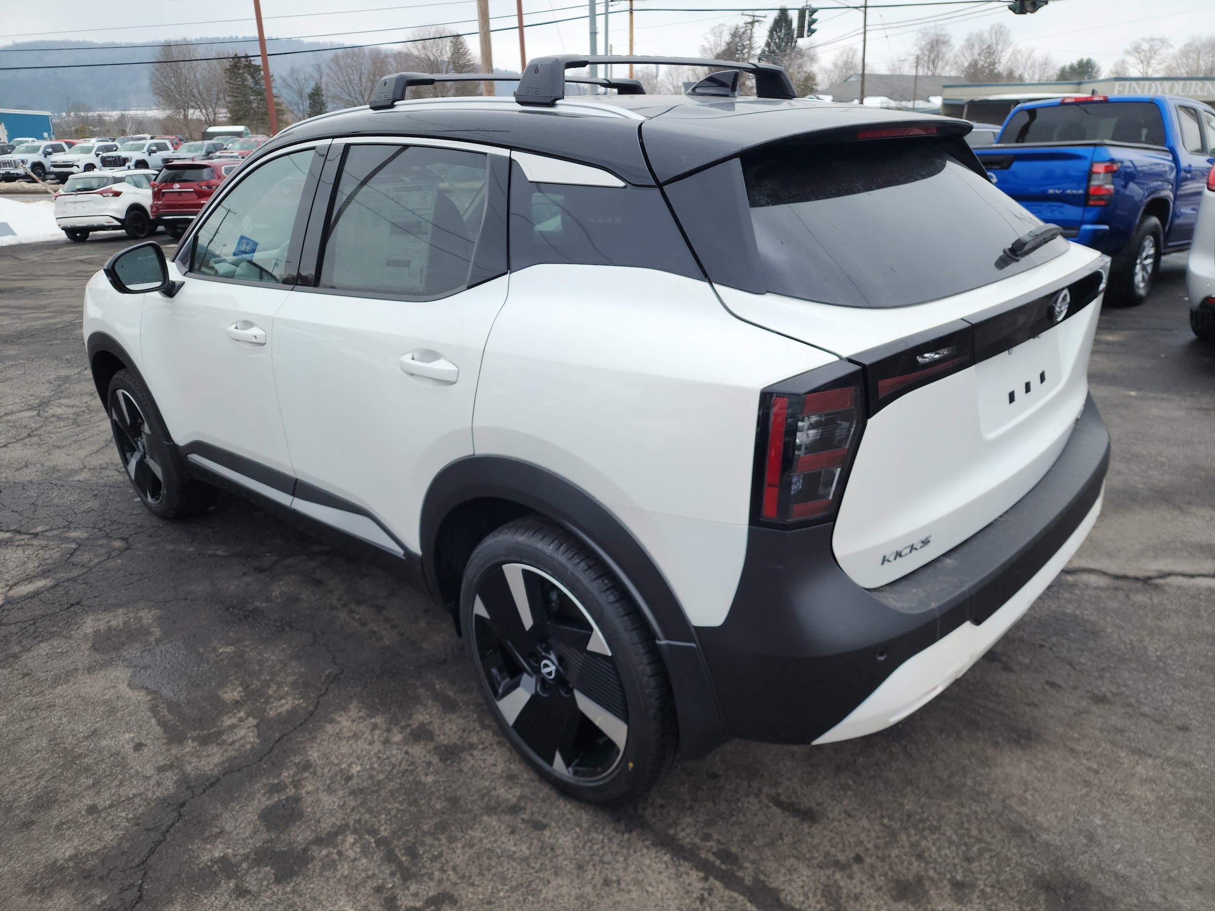 2026 Nissan KICKS SR AWD - Photo 6