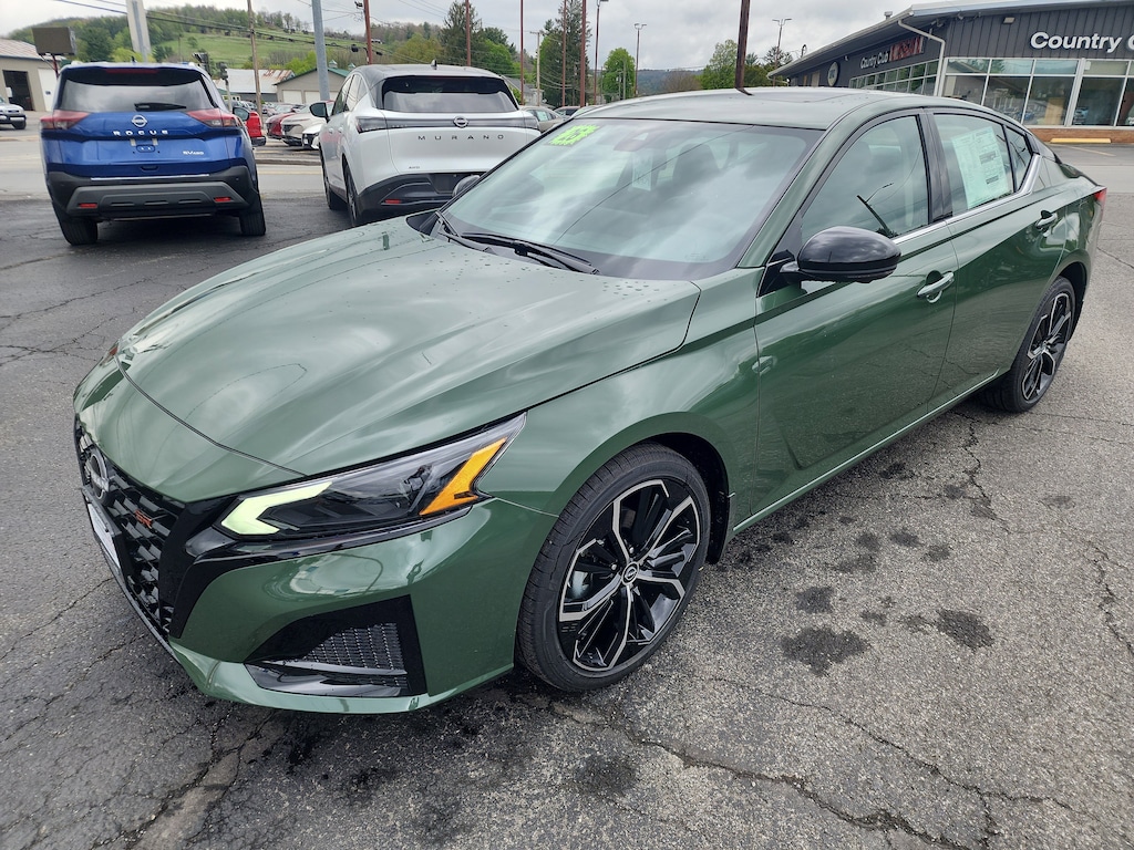 New 2026 Nissan Altima SR Sedan