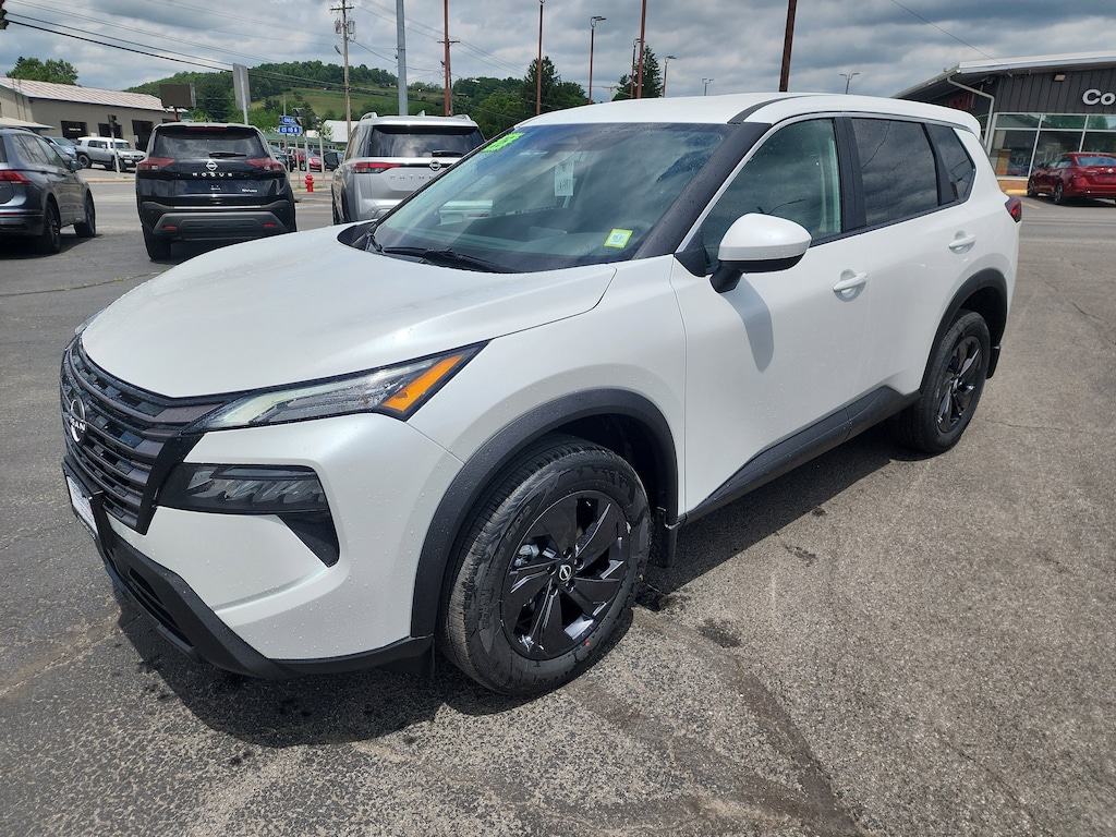 New 2026 Nissan Rogue SV SUV