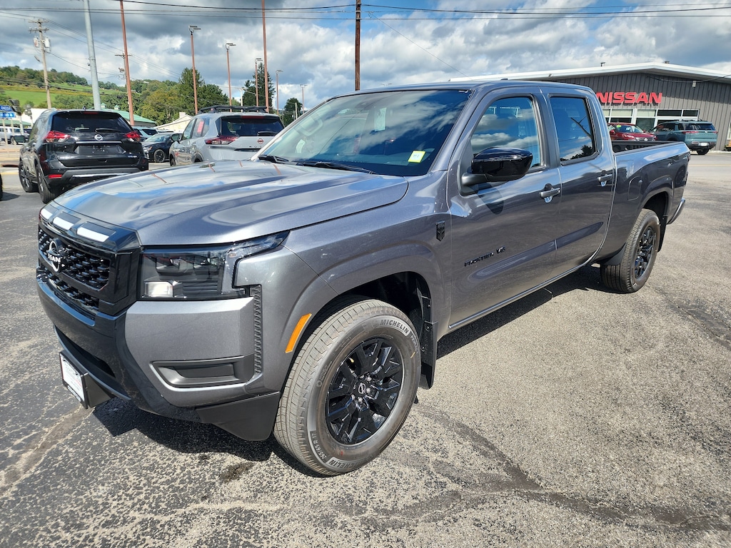 New 2027 Nissan Frontier SV Truck Crew Cab
