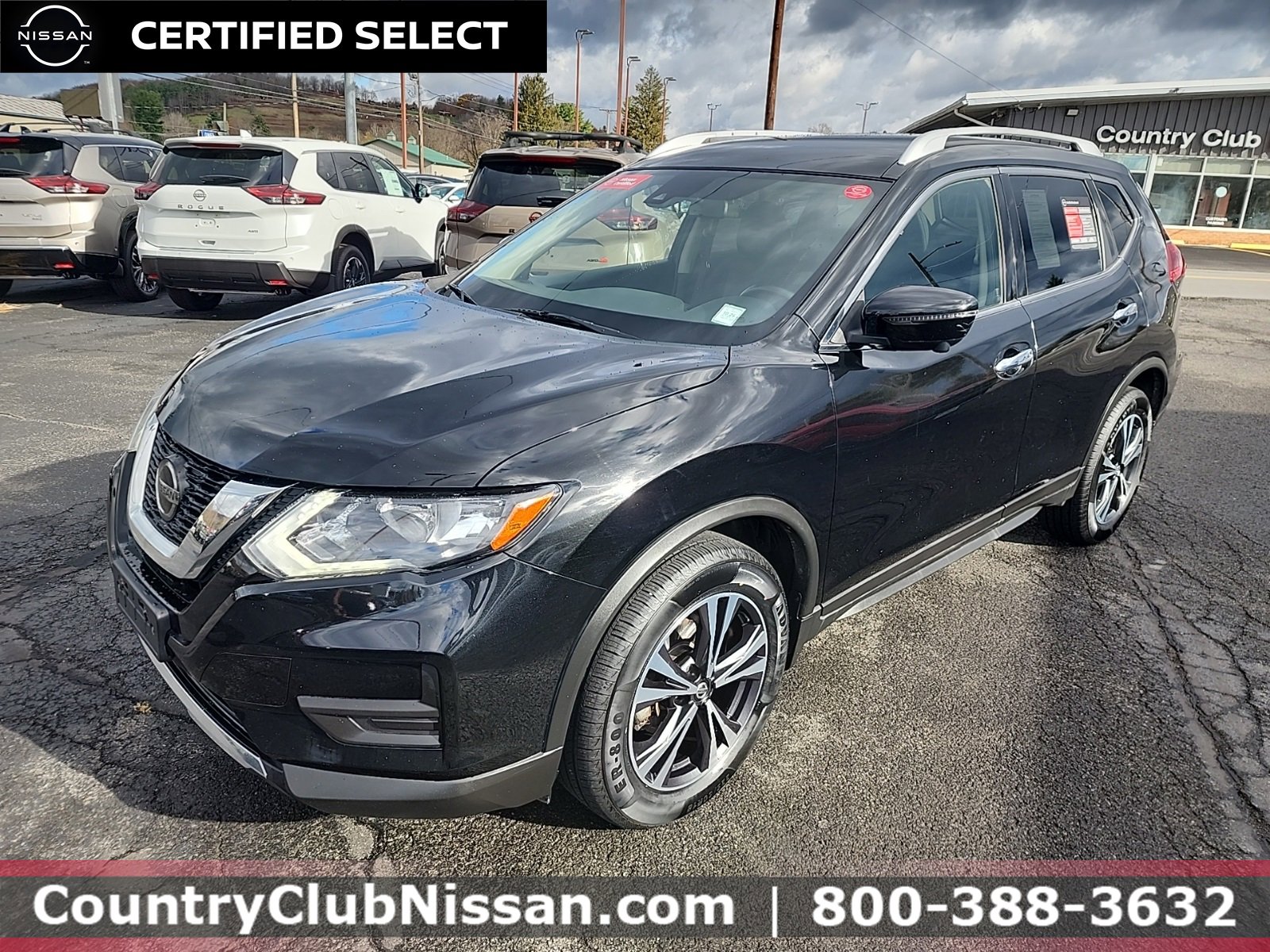 2019 Nissan Rogue SV photo 4