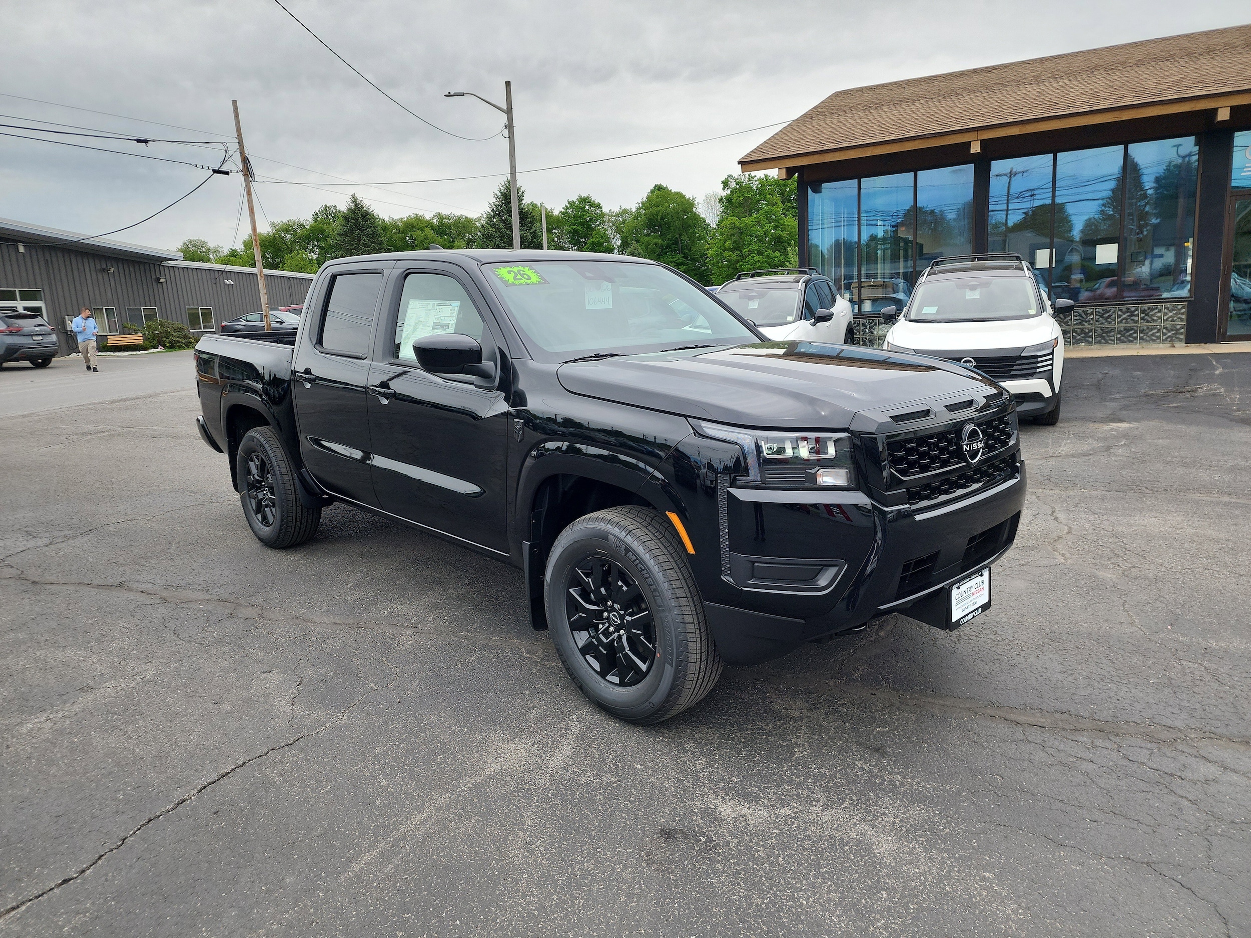 2026 Nissan Frontier SV Crew Cab 4X4 SWB's photo