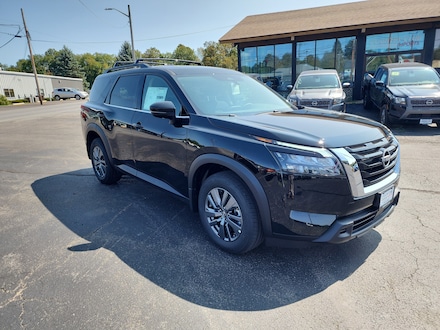 2025 Nissan Pathfinder SV SUV
