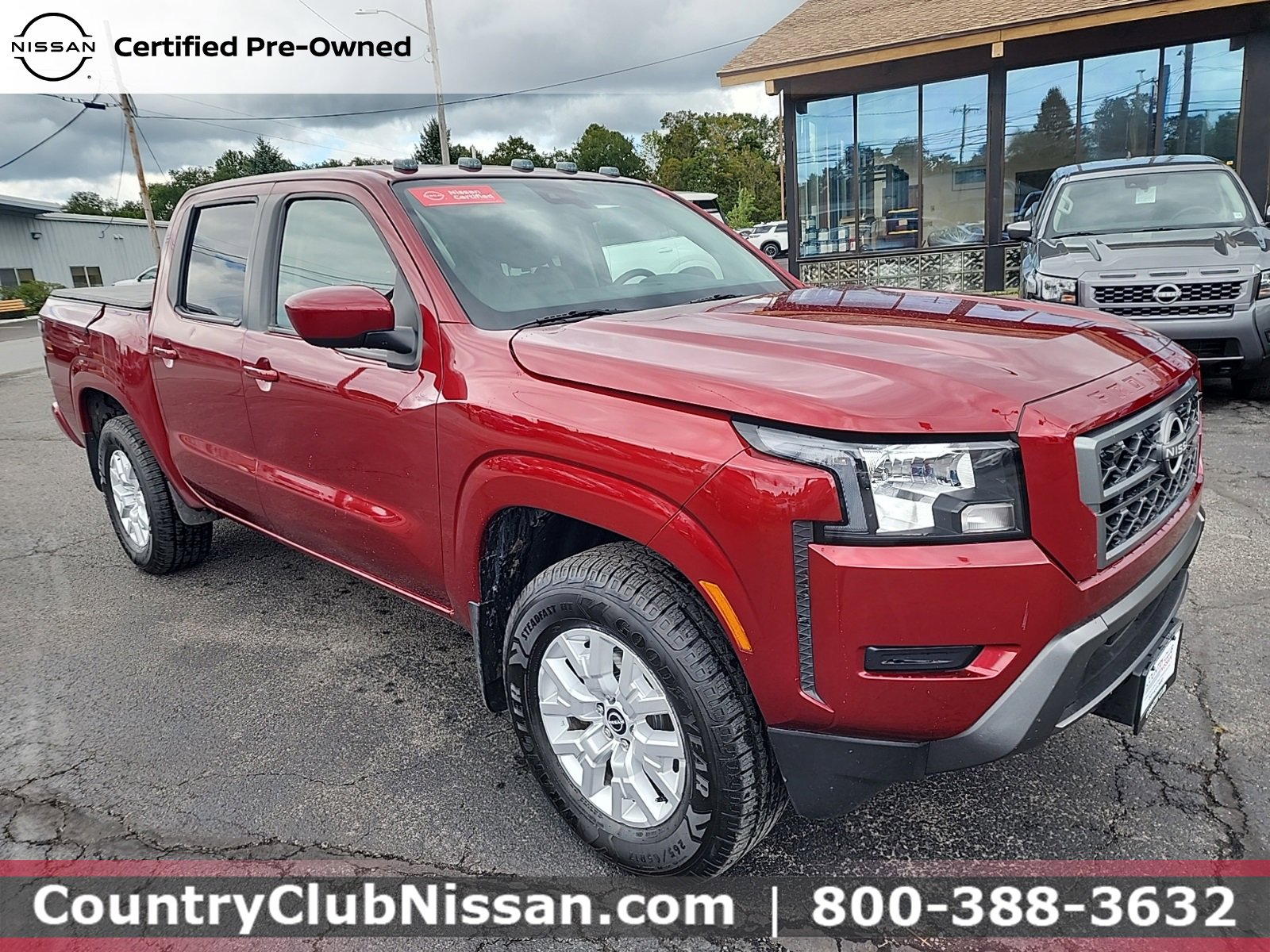 2022 Nissan Frontier Crew Cab photo 2