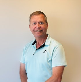 Staff member Anthony Zachary from ID_b6b4d976a6de