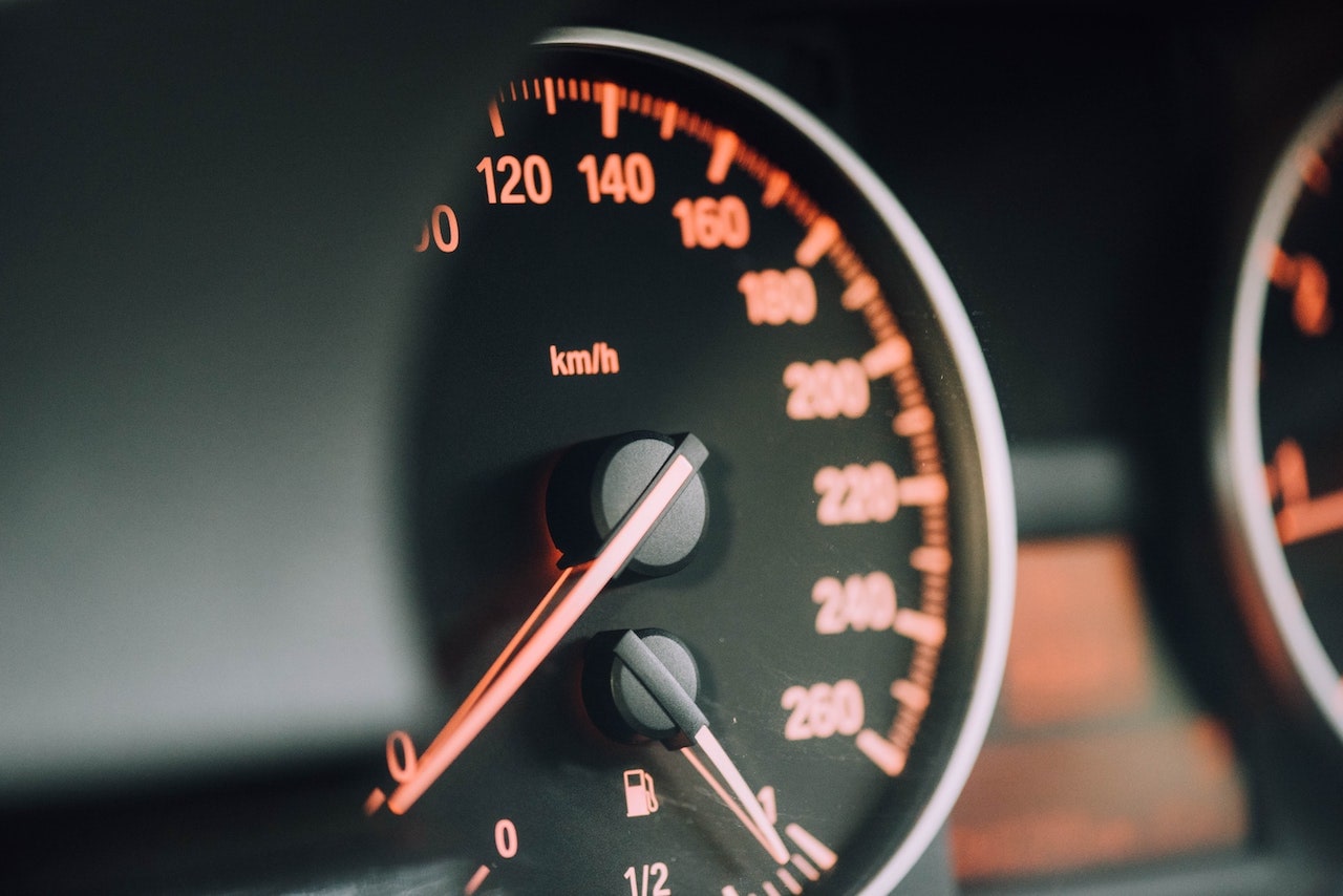 How Far Can Electric Cars Go On One Charge how-far-can-electric-cars-go-on-one-charge
