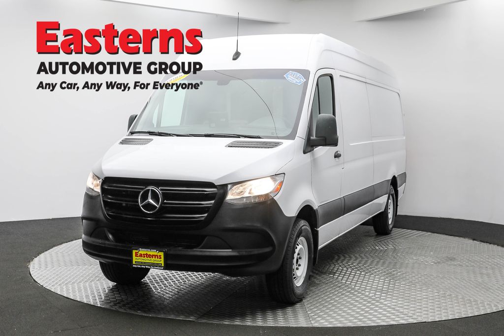 2020 Mercedes-Benz Sprinter Cargo Van Base's photo