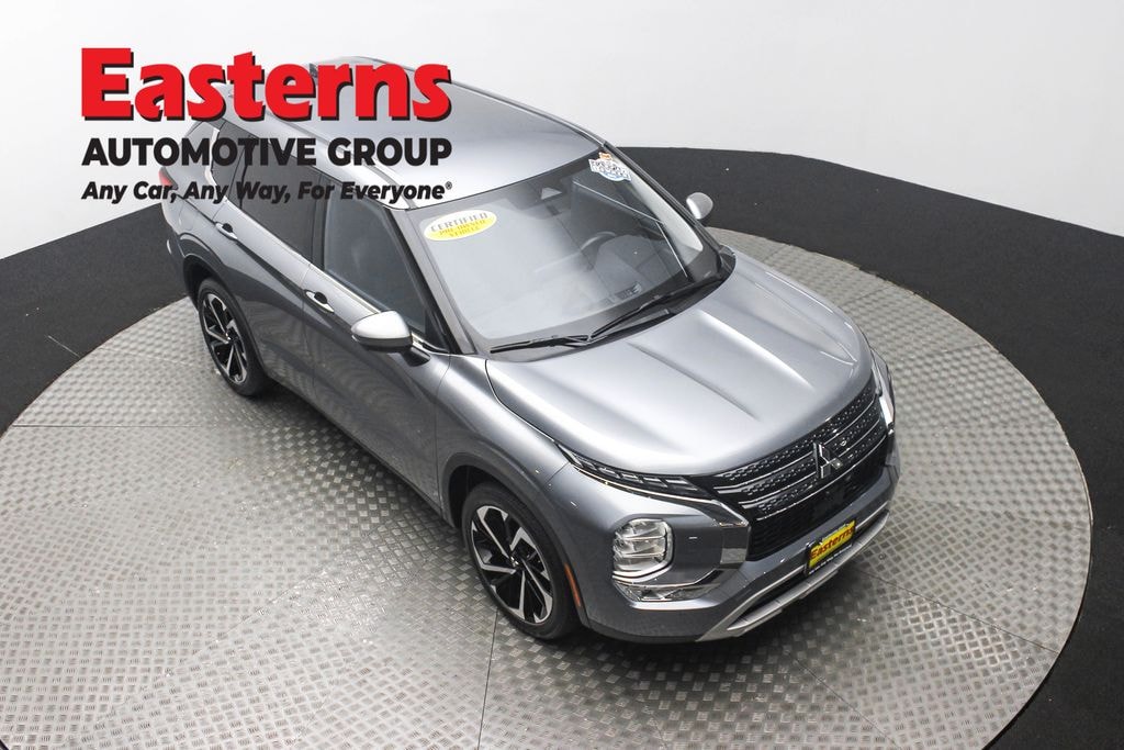 Used 2024 Mitsubishi Outlander SE SUV