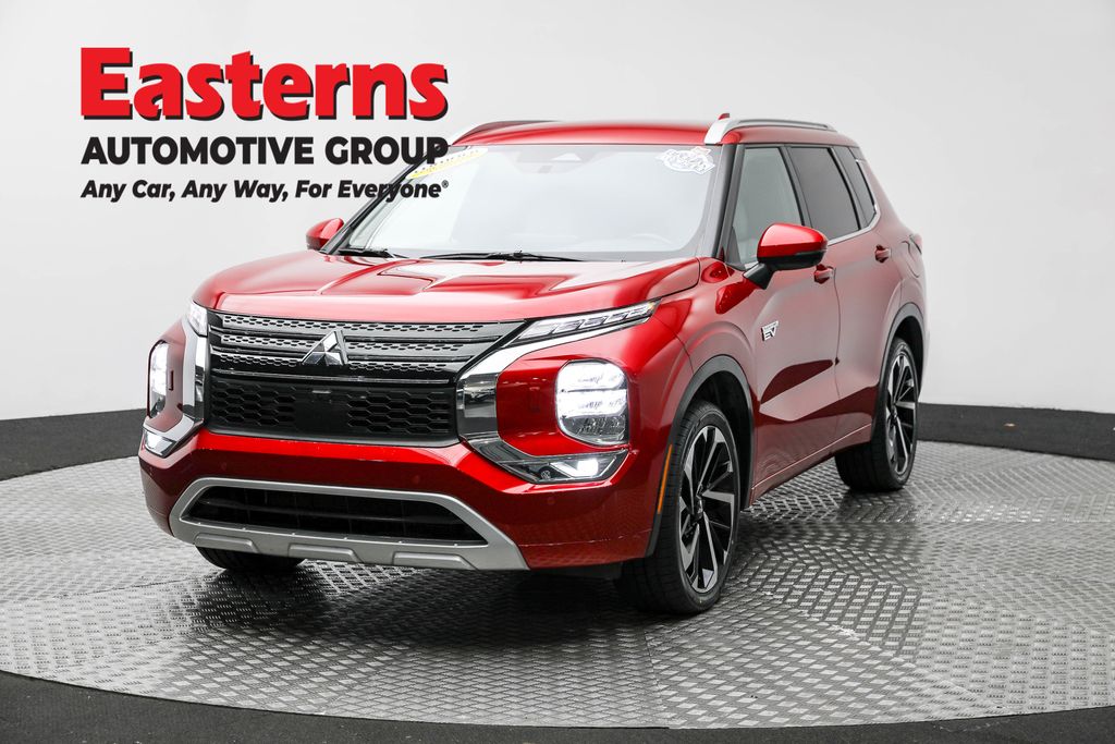 2023 Mitsubishi Outlander Plug-In Hybrid SEL's photo