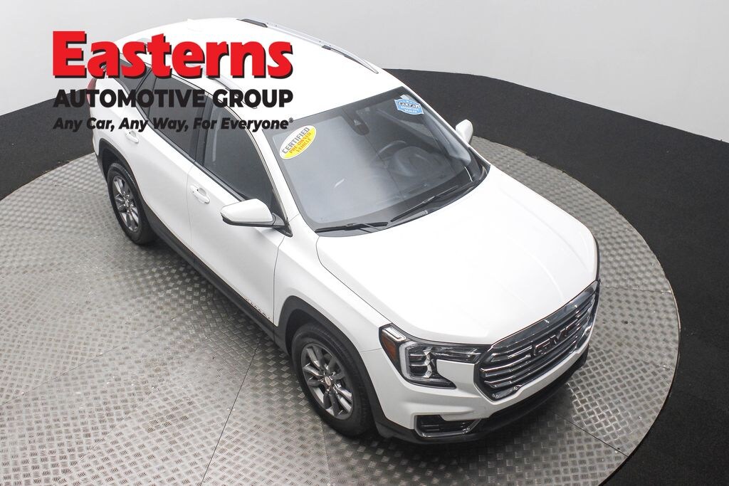 Used 2024 GMC Terrain SLT SUV