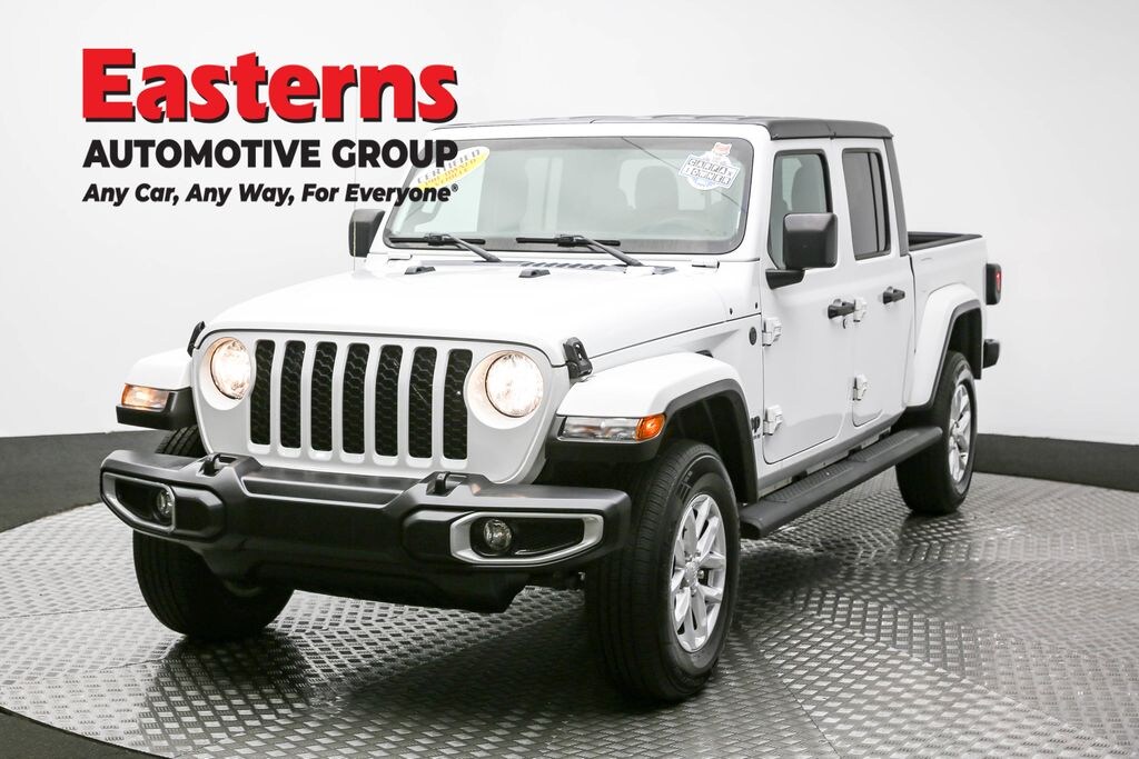 Used 2023 Jeep Gladiator Sport Truck