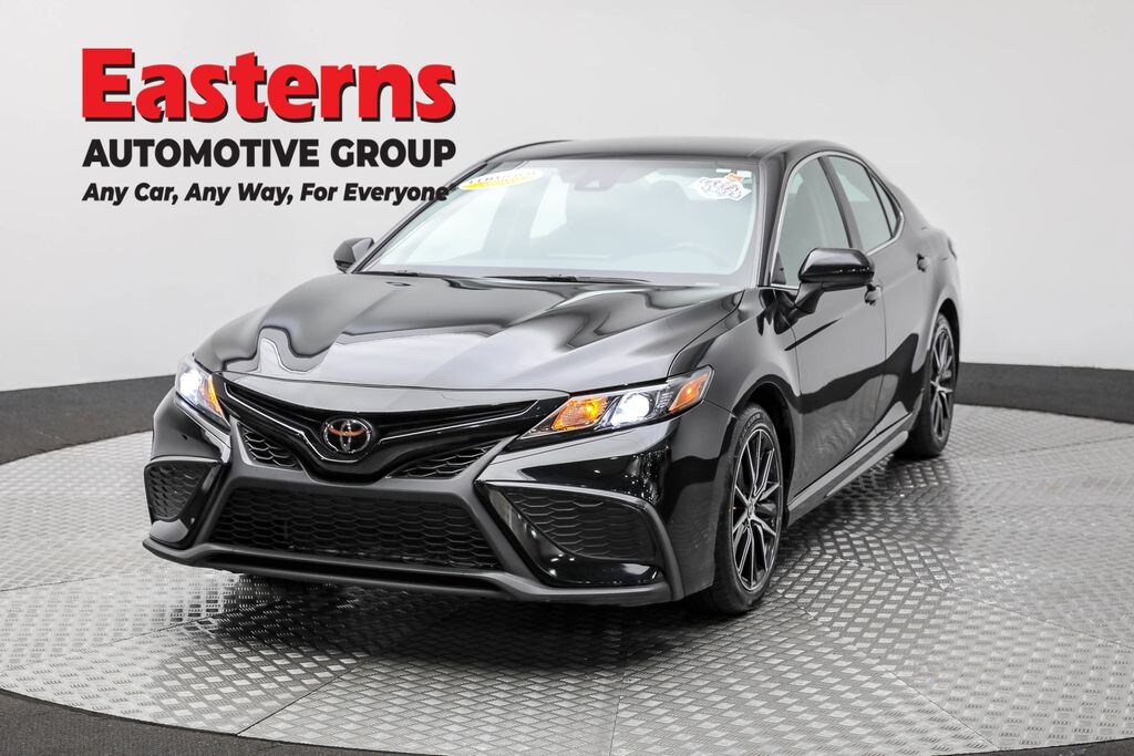 Used 2024 Toyota Camry SE Sedan