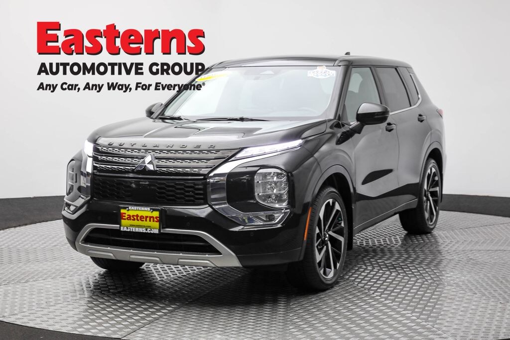 Used 2023 Mitsubishi Outlander SE SUV