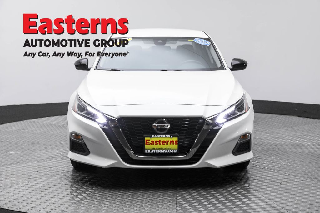 2022 Nissan Altima 2.5 SR photo 2
