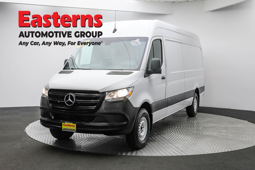 2020 Mercedes-Benz Sprinter Cargo Van Base's photo