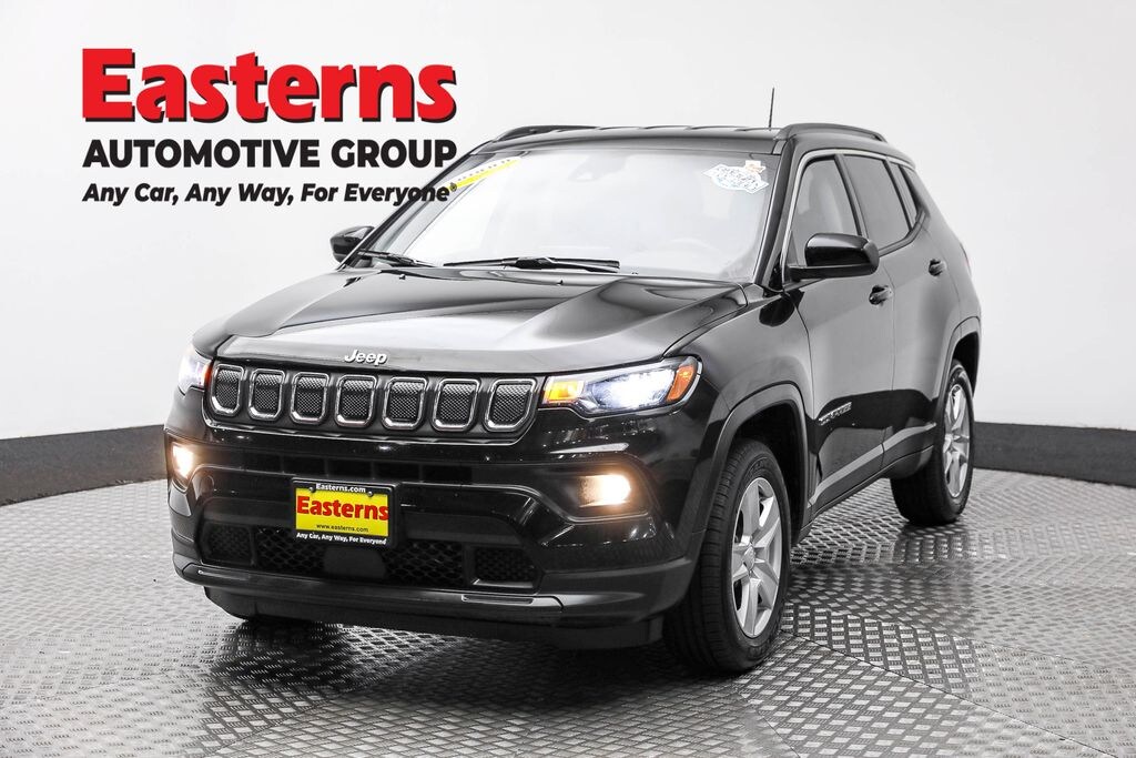 Used 2022 Jeep Compass Latitude SUV