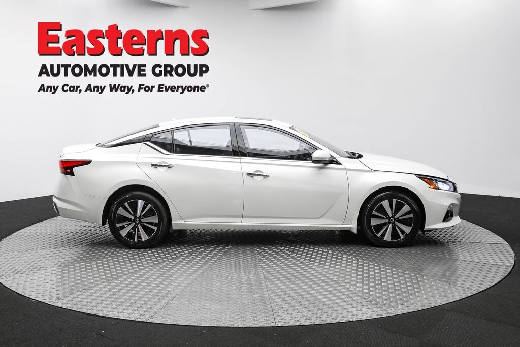 Used 2022 Nissan Altima 2.5 SL Sedan
