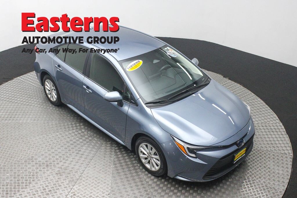 Used 2025 Toyota Corolla Hybrid LE Sedan