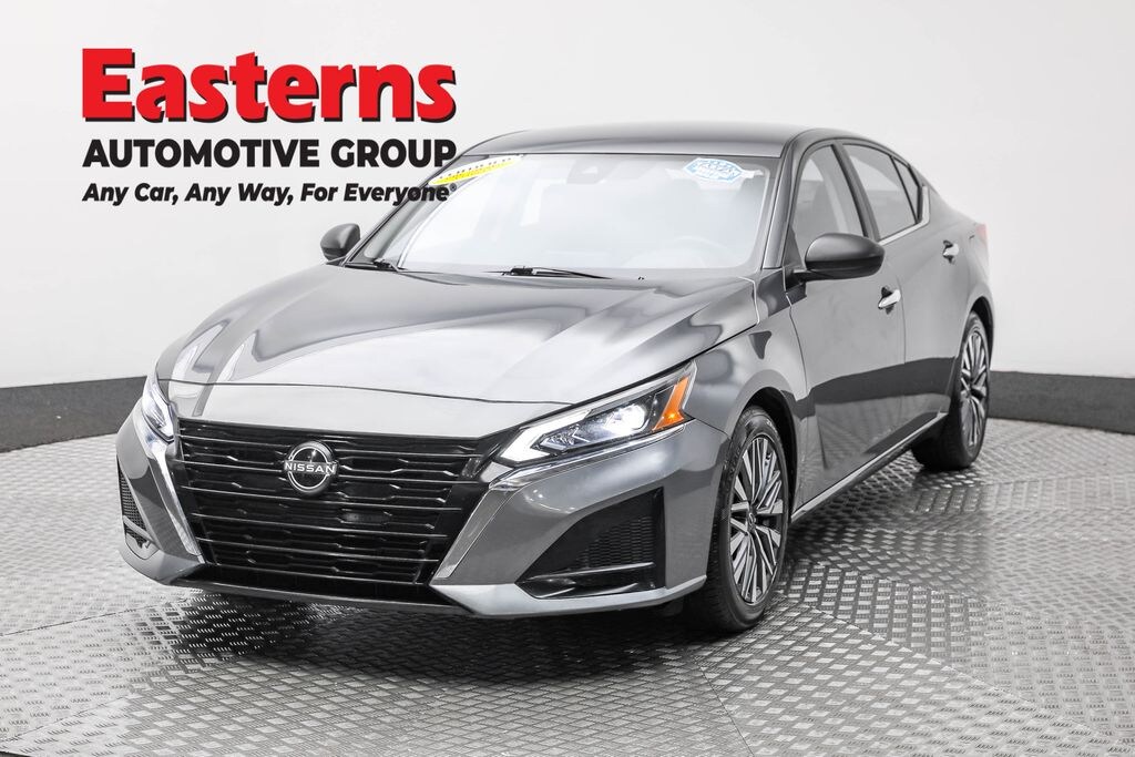 Used 2024 Nissan Altima 2.5 SV Sedan