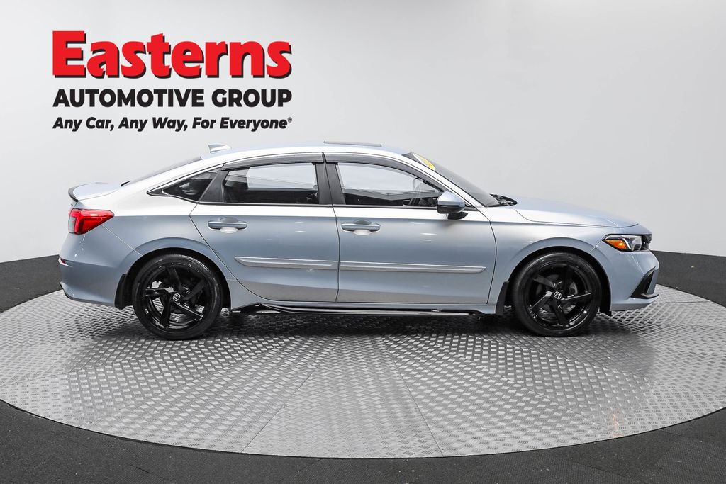 2022 Honda Civic Touring photo 4