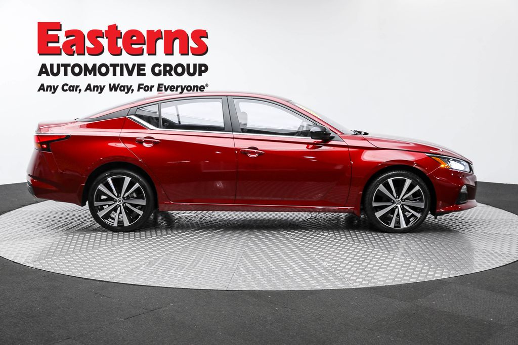 2022 Nissan Altima 2.5 SR photo 4